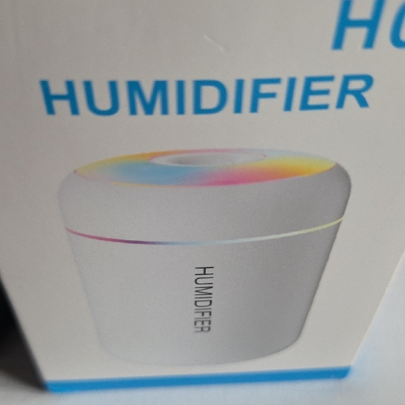 USB Desk Humidifier - Picture 2 of 4